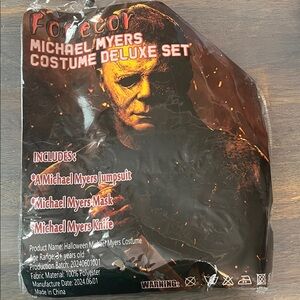 Michael Myers Costume Deluxe Set for Kids Sz small Halloween costume